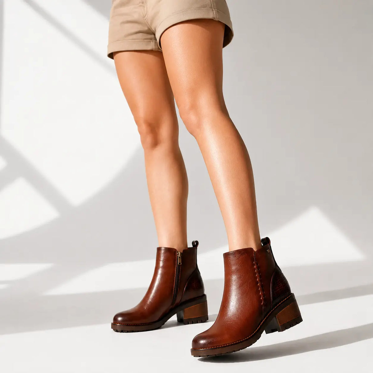 Botin tacon hibisca de cuero para mujer - Arena