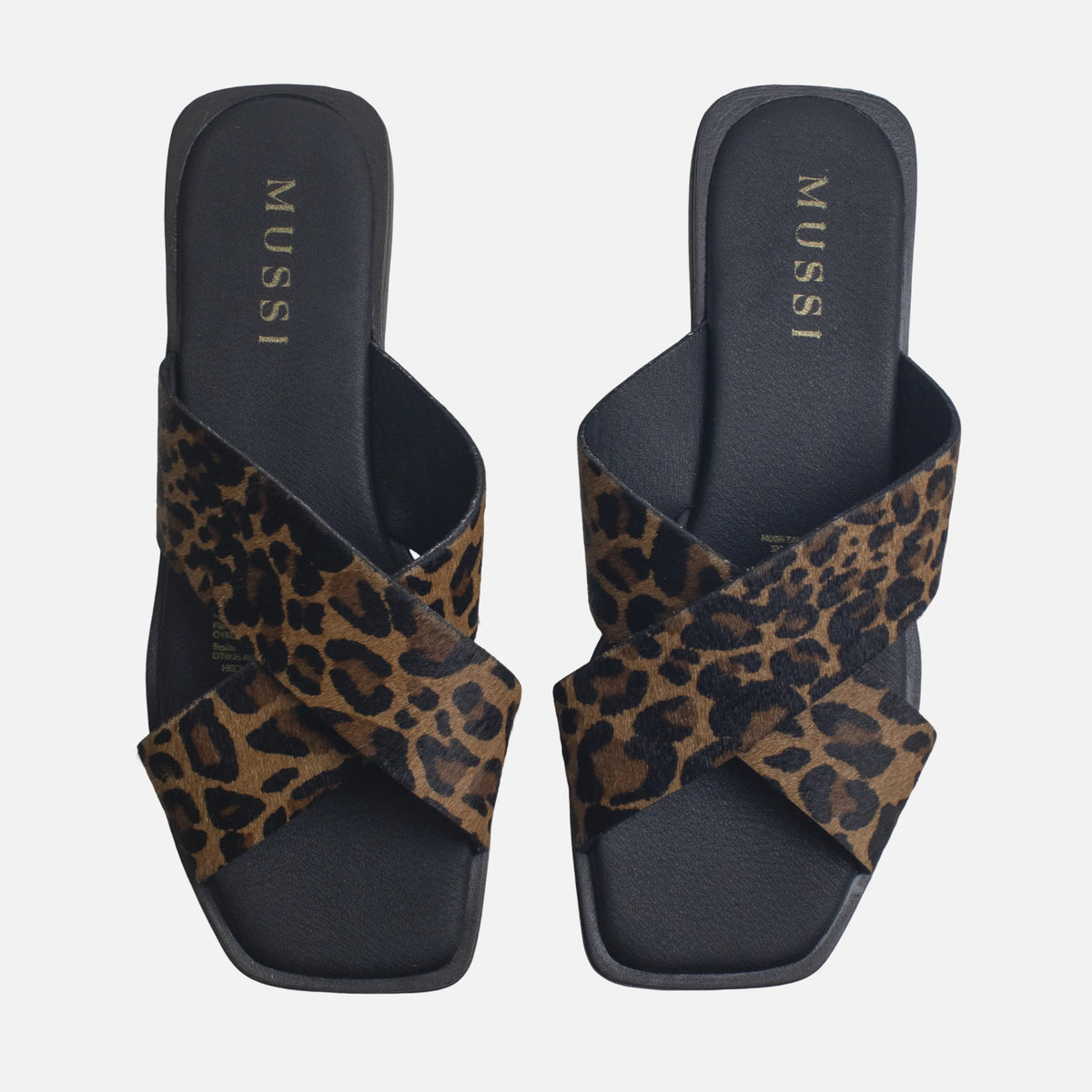 Sandalia plana nyra de cuero para mujer - Cafe