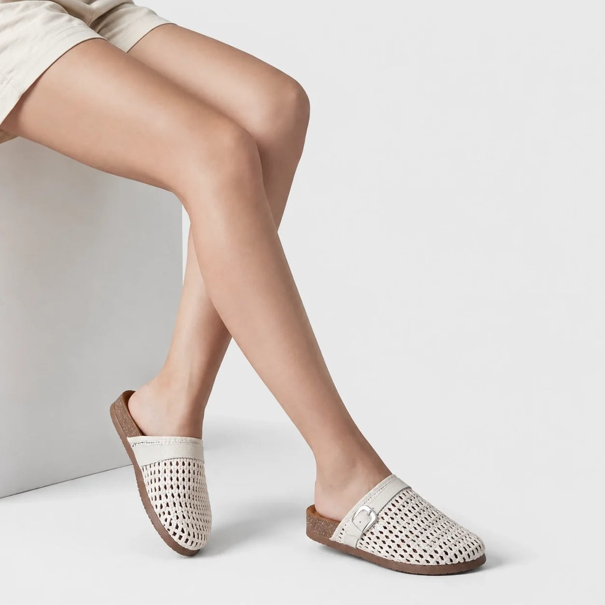 Zueco plano ilana de sintético para mujer - Hueso