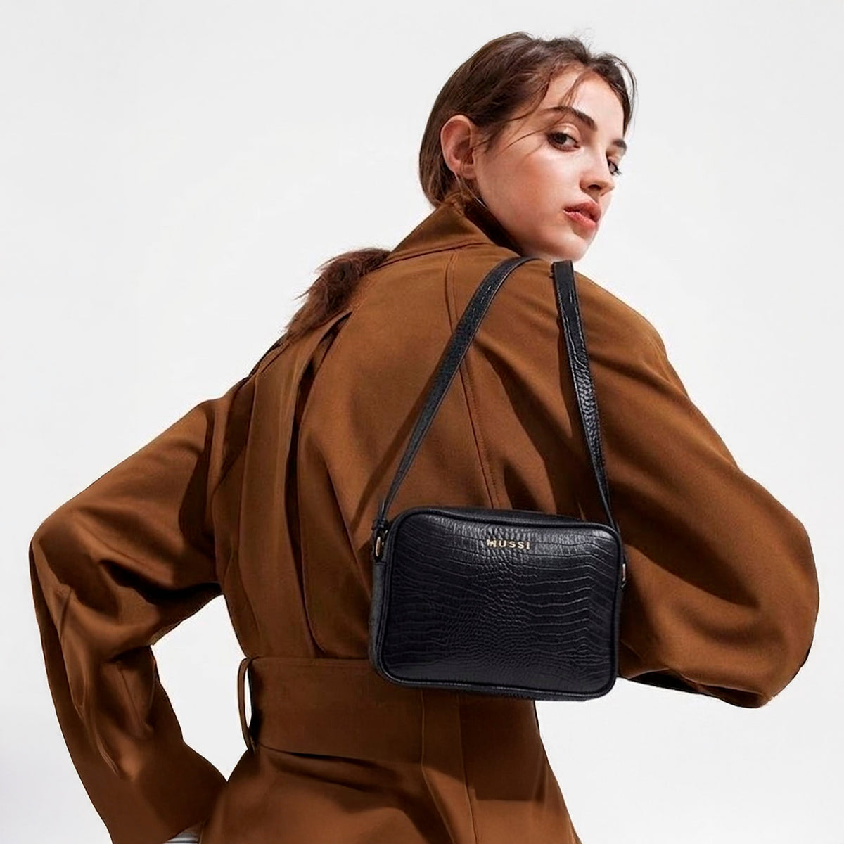 Bolso manos libres dulcinea de cuero para mujer - Negro