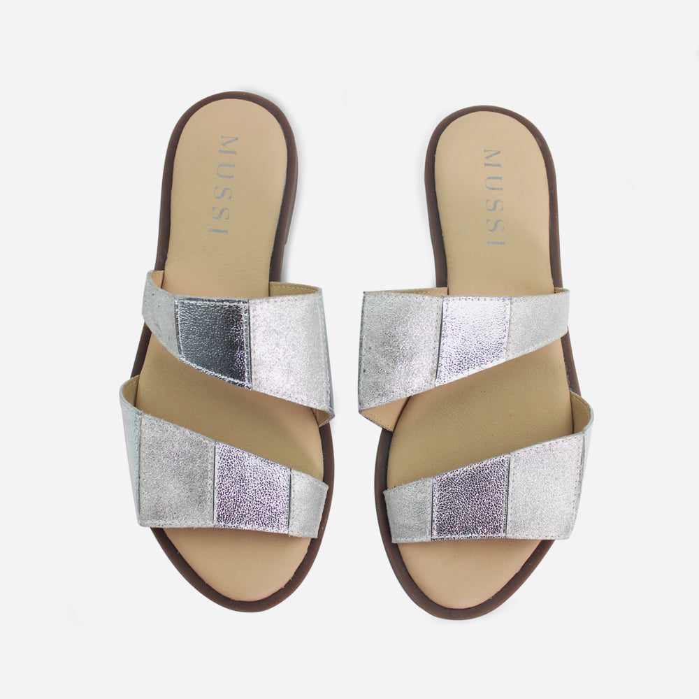 Sandalia plana tranquilidad de cuero para mujer - Plata