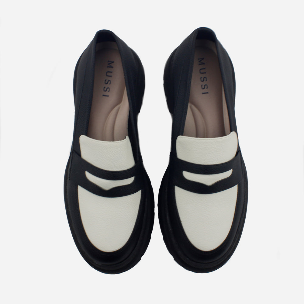 Mocasin tractorado mina de sintético para mujer - Negro