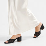 Sandalia tacon nativa de sintético para mujer - Negro