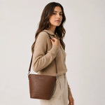 Bolso manos libres nayla de cuero para mujer - Miel