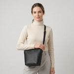 Bolso manos libres nayla de cuero para mujer - Negro