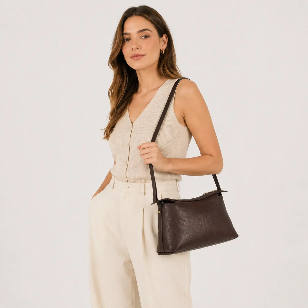 Bolso manos libres santora de cuero para mujer - Café
