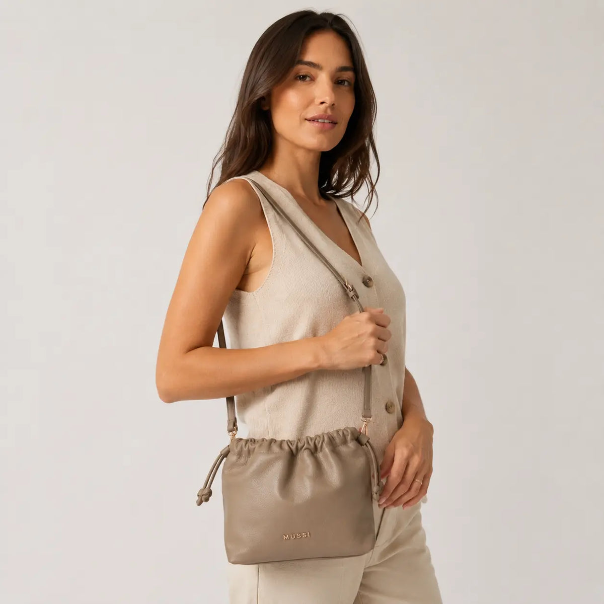Bolso manos libres mia de cuero para mujer - Taupe