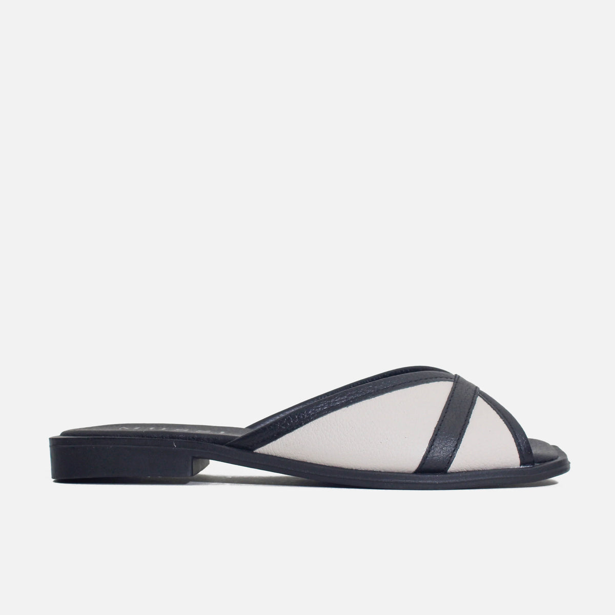 Sandalia plana sharon de cuero para mujer - Negro