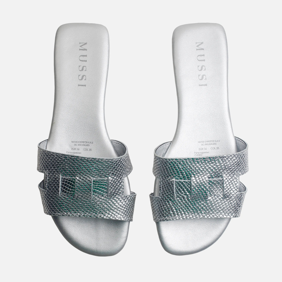 Sandalia plana bianca de cuero para mujer - Plateado