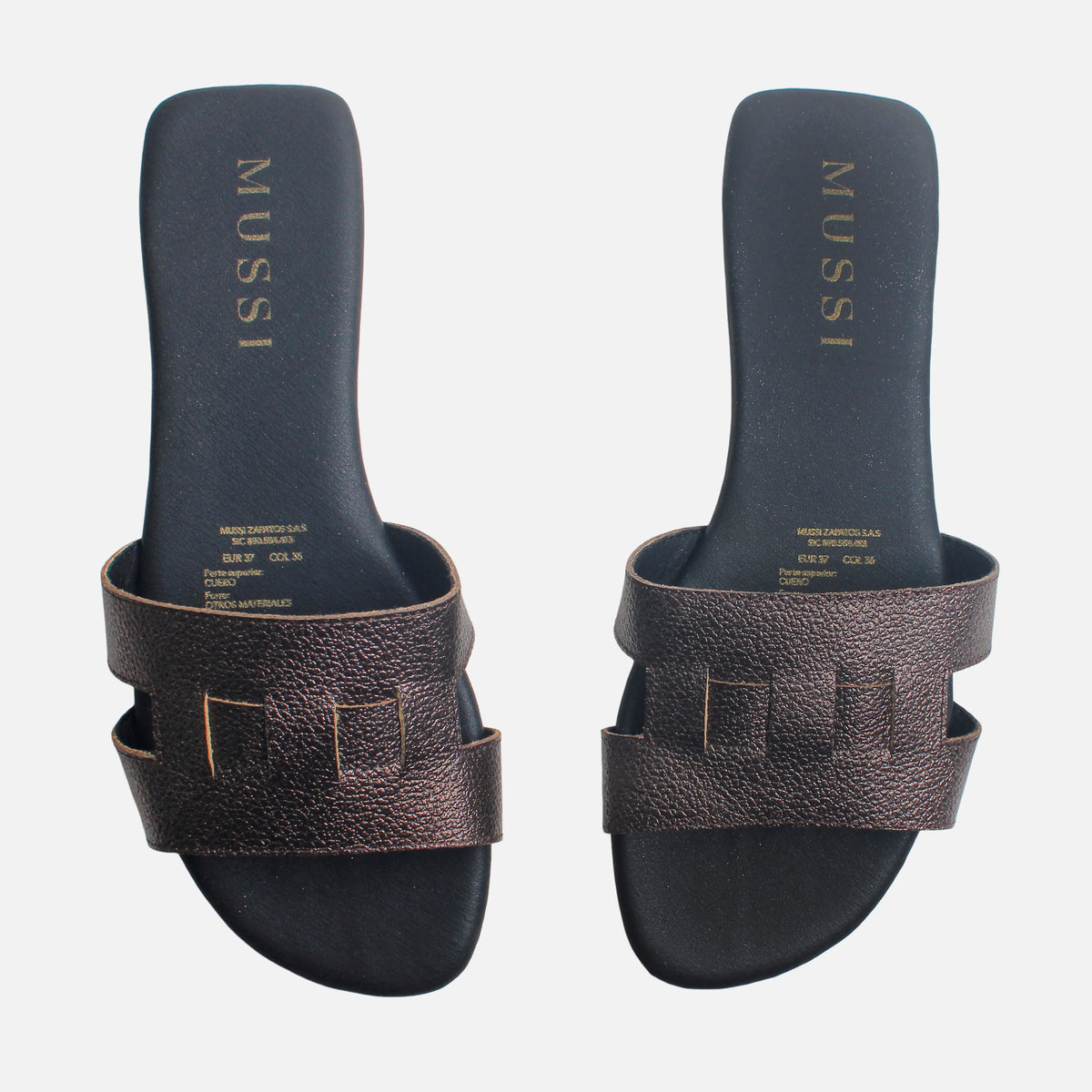 Sandalia plana bianca de cuero para mujer - Bronce