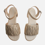 Sandalia plana innis de cuero para mujer - Oro