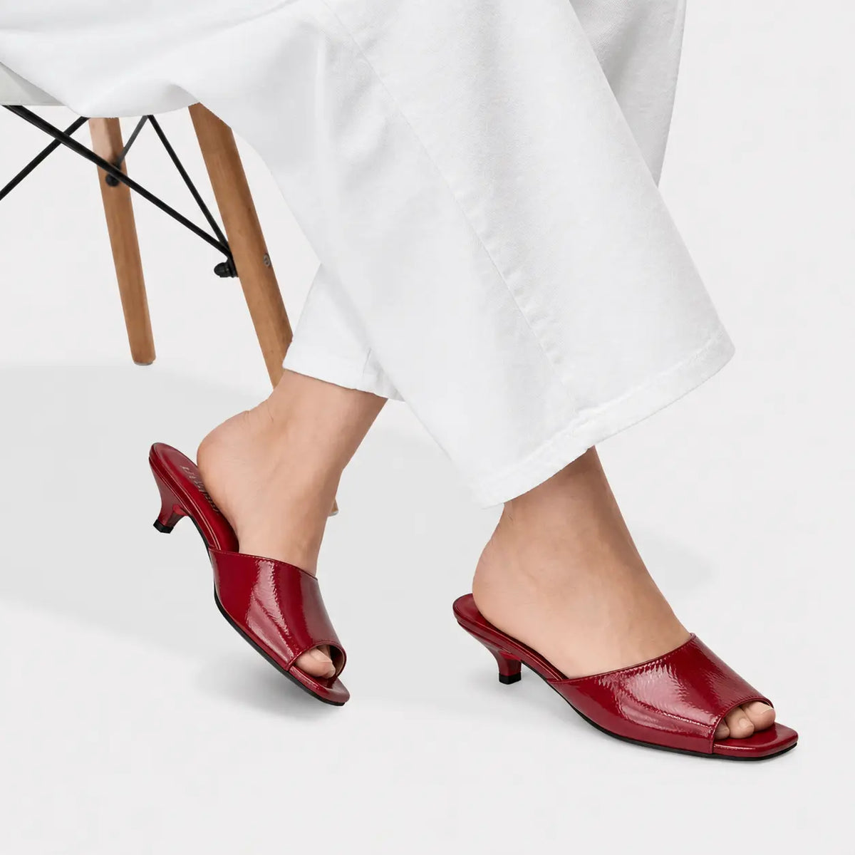 Sandalia tacon jadela de cuero para mujer - Rojo